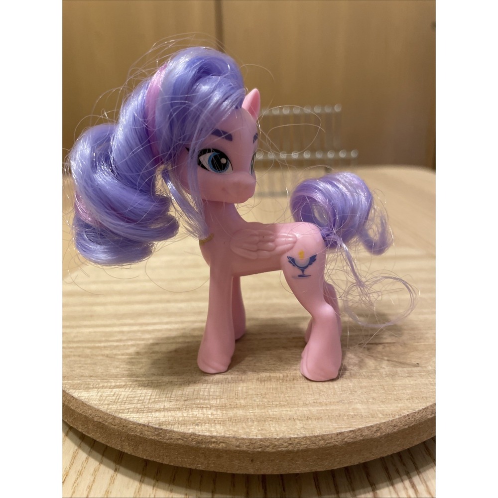 My Little Pony Pipp Petals toy‎ figure with a pink body and purple mane 3.5"